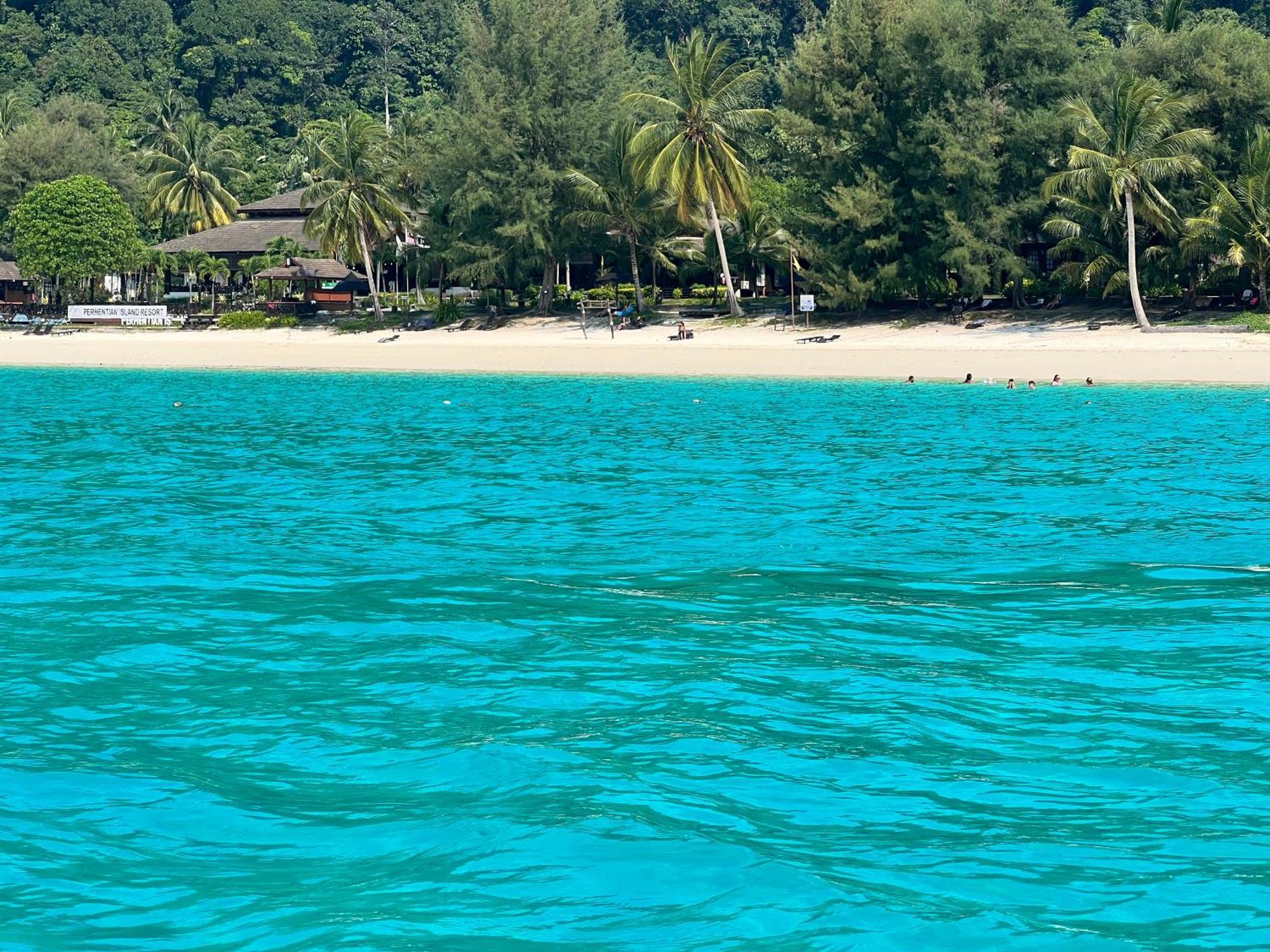 Perhentian Suria Hotell Kampong Pasir Petani Eksteriør bilde